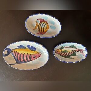 Three pieces serving set. Fish